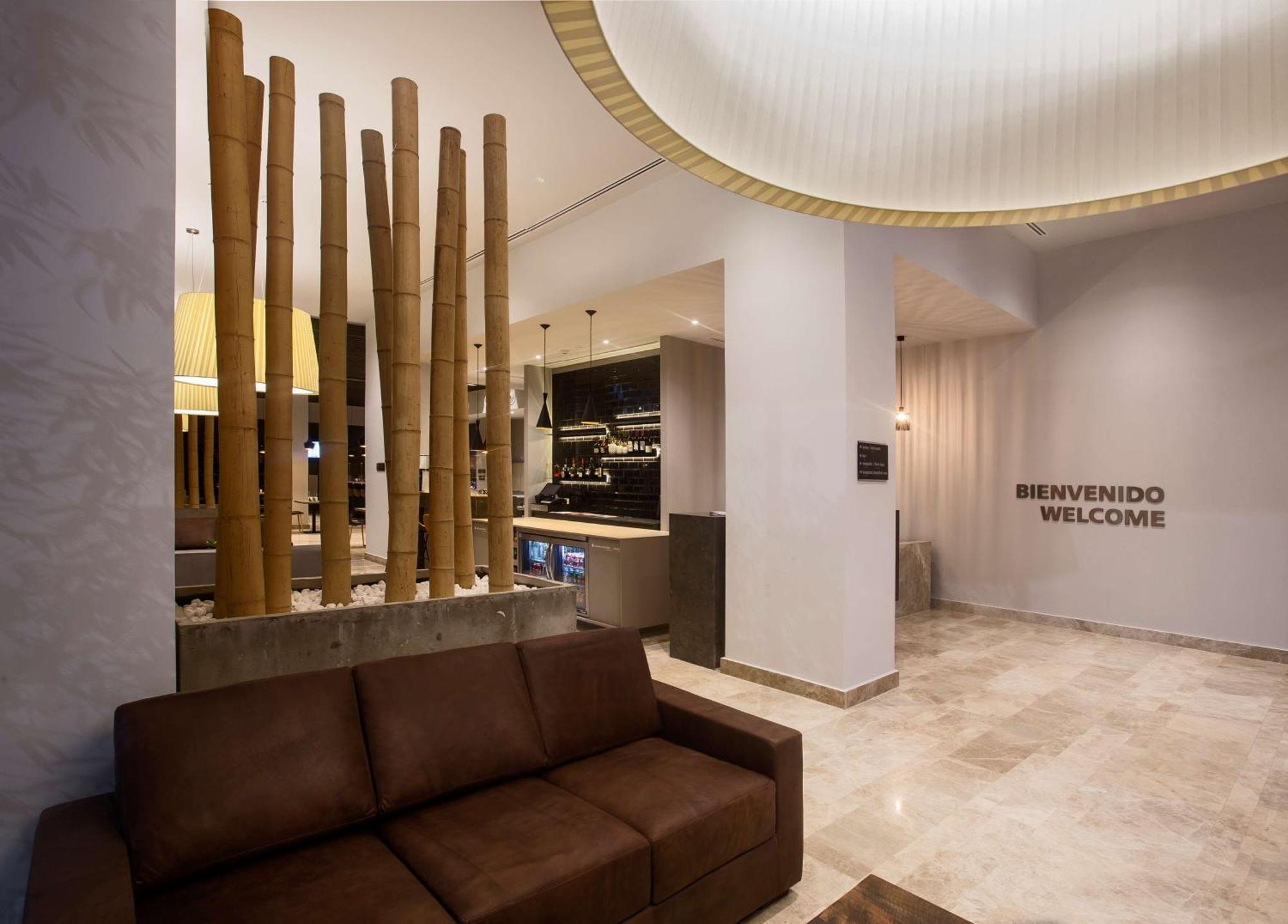 Hampton By Hilton David, Panama Hotell Exteriör bild